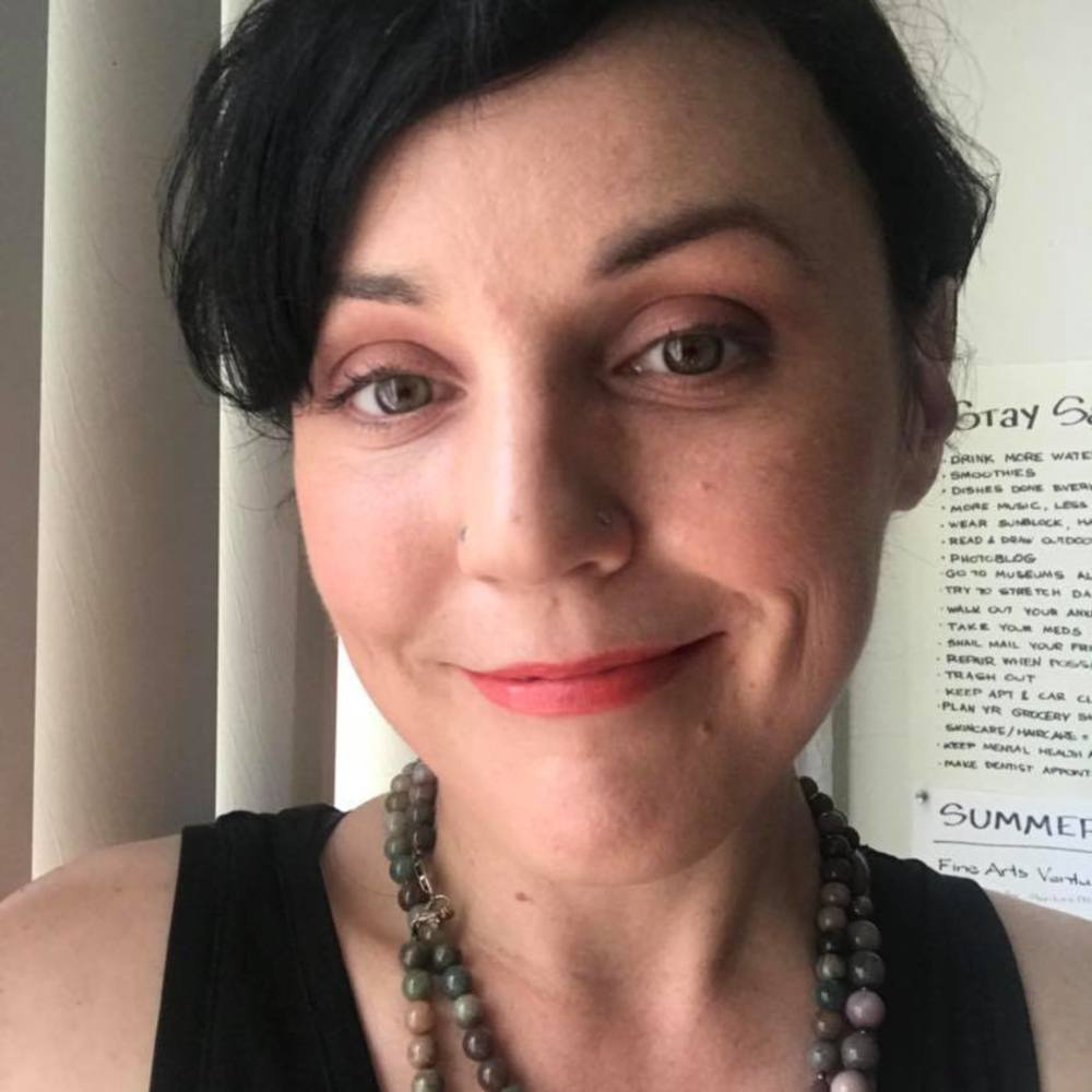 Meet your Posher, Elizabeth